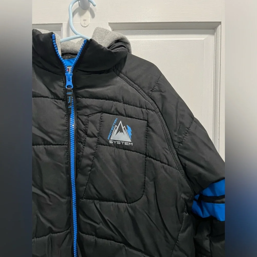 PROTECTION SYSTEM Black Blue Full Zip Hooded Puffer Coat SIZE 8 BOYS Pre Loved